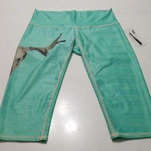 Teeki Goddess Capri Leggings